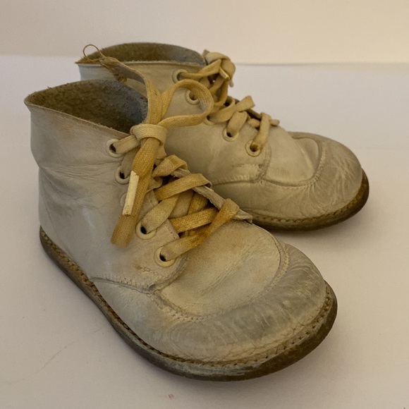 Vintage 1950 Buster Brown Leather Shoes in Original Box - Picture 3 of 11